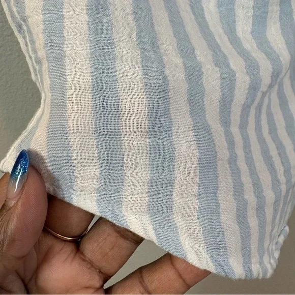 J. Crew Factory Slim Gauze Shirt Men’s Size M Blue White Stripe Button Up Preppy - Picture 3 of 8